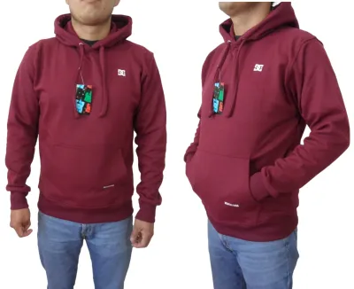Sudadera DC Shoes cerrada y lisa para hombre, ropa urbana cómoda y resistente.